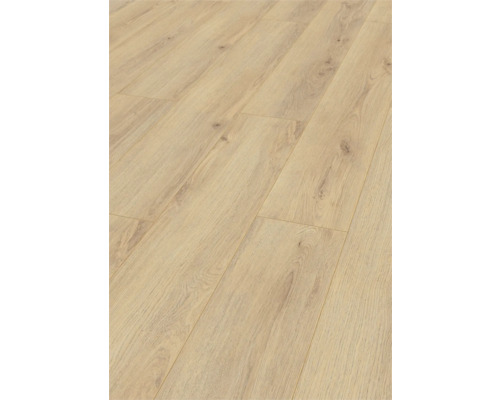 Verlegter Laminatboden in Holzoptik