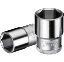 Zwei Steckschlüssel aus Metall