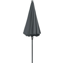 Geschlossener Sonnenschirm mit Mast