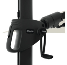 Doppler Logo auf einer Kurbel eines Sonnenschirms