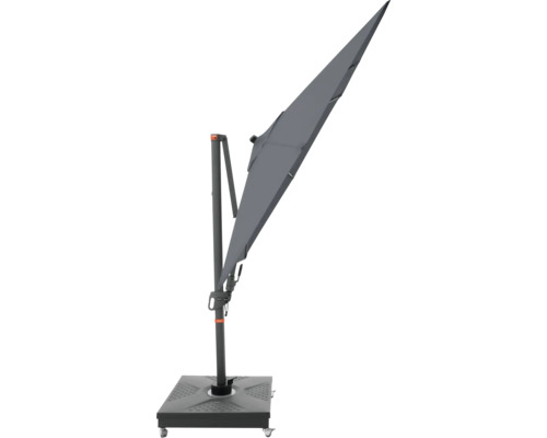 Freiarmschirm mit Fuß und Rollen