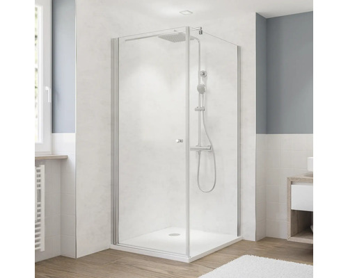 Duschkabine mit Duschkopf und Handbrause im Badezimmer