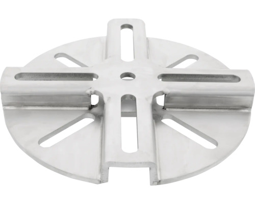 Metallbauteil mit kreuzförmigen Schlitzen und zentraler Öffnung
