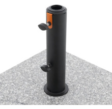 Schirmständer mit Feststellschrauben auf Steinplatte