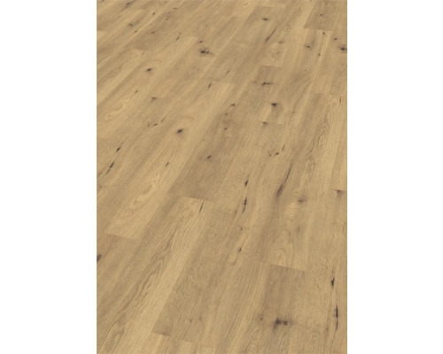 Verlegtes Laminat in Holzoptik