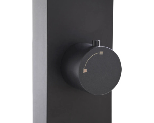 Nahaufnahme eines Temperaturreglers für ein Badezimmer