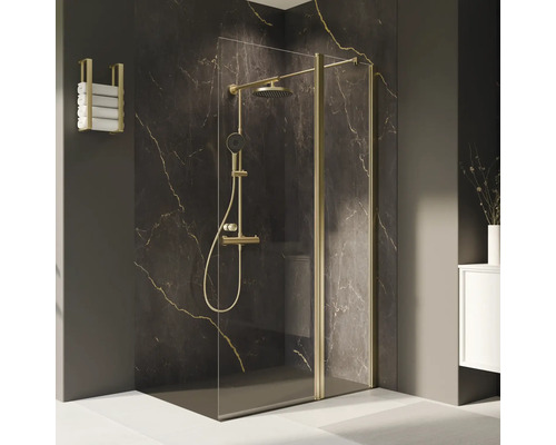 Badezimmer mit Duschkabine, Brausegarnitur und Handtuchhalter