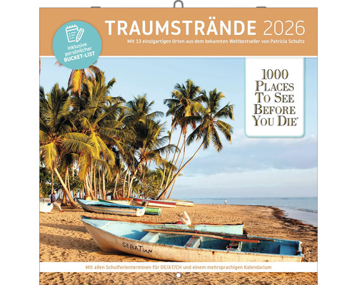 Wandkalender Traumstrände 2026 30x30 cm Traumstrände Kalender 2026 mit einem Foto von einem Strand und Fischerbooten