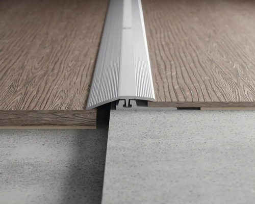 Profilleiste zwischen zwei Bodenbelägen unterschiedlicher Höhe