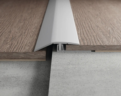 Übergangsprofil zwischen Holzboden und Betonboden