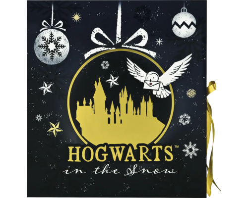 Dekoratives Geschenkpapier mit Hogwarts-Motiv im Winterdesign