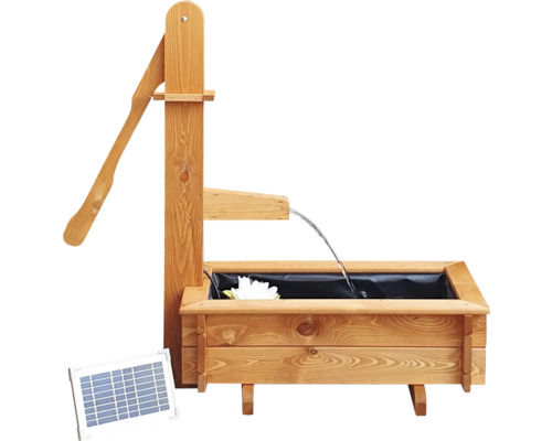 Gartenteich mit Solarpanel und Wasserpumpe