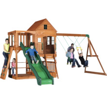Holzspielplatz mit Schaukeln, Rutsche und Spielhaus