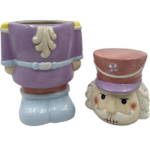 Dekorative Nussknacker Figur als Blumenvase