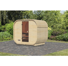 Holzfasssauna mit Glastür im Garten
