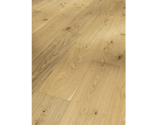 Helle Eichendielen als Bodenbelag