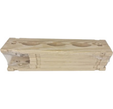 Verpackter hölzerner Weinflaschenhalter zur Selbstmontage