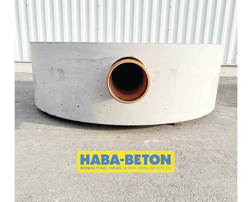 Betonschachtring mit Rohrdurchführung