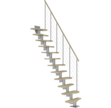 Raumspartreppe mit Stahlgeländer und Holzstufen