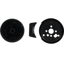 Drei schwarze Kunststoffteile für den Sanitärbereich.