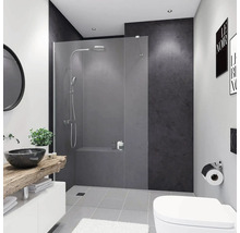 Modernes Badezimmer mit Dusche, Waschbecken und Toilette