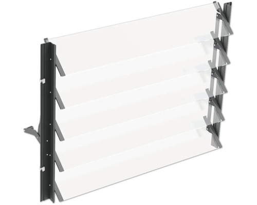 Lamellenfenster mit klaren Lamellen und Metallrahmen