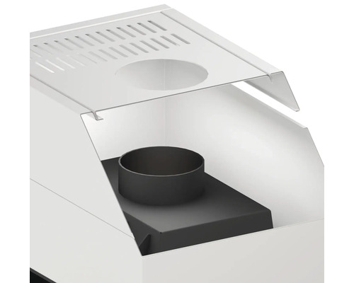 Detailansicht eines Ofens mit Rauchrohranschluss