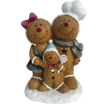 Dekorative Lebkuchenfamilie als festliche Weihnachtsdekoration