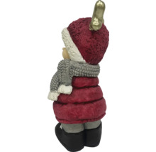 Dekorative Nikolausfigur mit Mütze und Schal