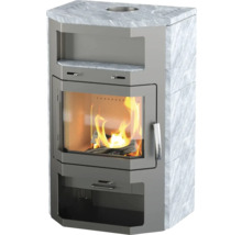 Kaminofen mit Glasfenster und Holzfeuer