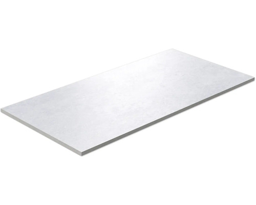 Fliese in heller Optik