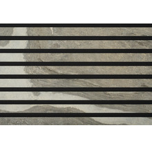 Fliesen mit horizontalen Linien