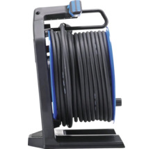 Kabeltrommel mit schwarzem Kabel