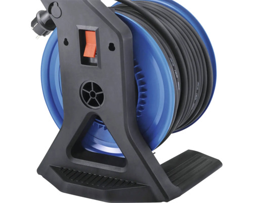 Kabeltrommel mit Kabel auf Spule