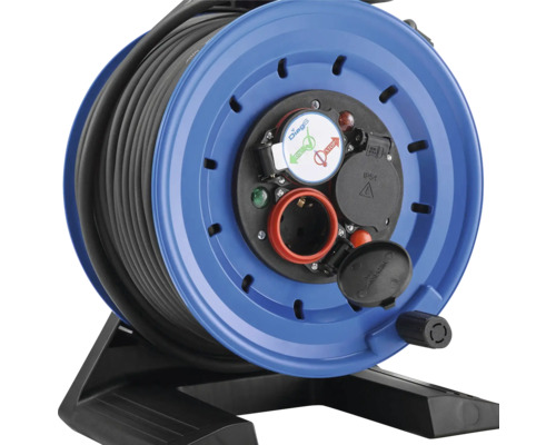 Kabeltrommel mit Stromanschlüssen