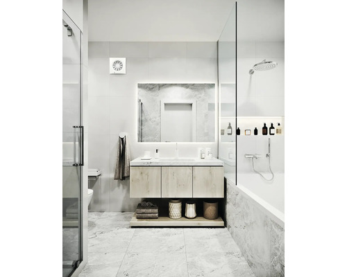 Modernes Badezimmer mit Waschtisch, Spiegel, Dusche und Badewanne