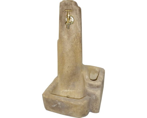 Gartenbrunnen aus Stein mit Wasserhahn