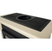 Detailansicht eines Kaminofens mit Abdeckung