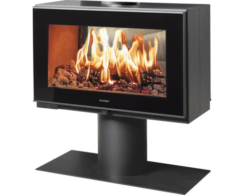 Kaminofen mit Holzfeuer auf Ständer