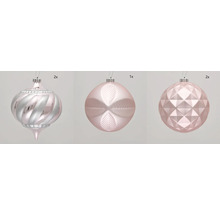 Christbaumkugeln Set, bestehend aus zwei Ornamentkugeln, einer Kugel mit Blattmuster und einer Kugel mit Rautenmuster