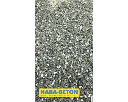 Nahaufnahme von Ziersplitt für den Gartenbereich