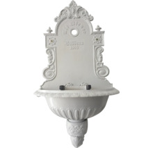 Antiker Brunnen mit filigranem Design für den Garten