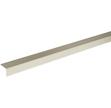 Treppenkantenprofil aus Metall mit Rillen