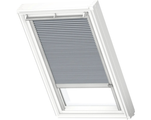 Dachfenster mit Plissee-Sichtschutz