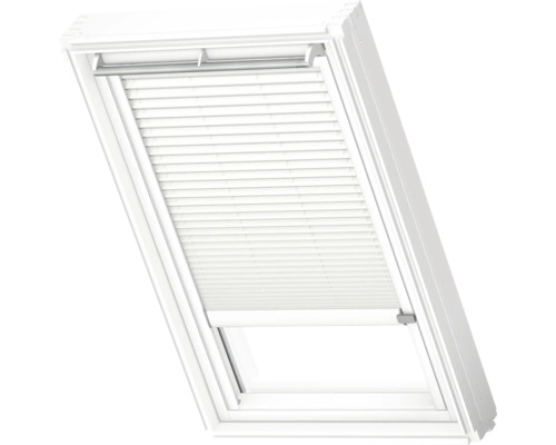 Dachfenster mit Plissee-Sichtschutz