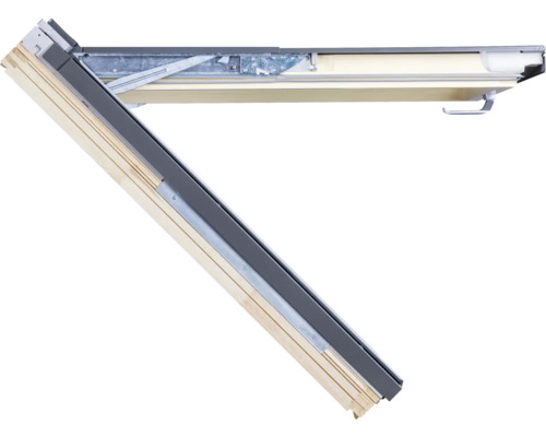 Dachfenster geöffnet mit Holzrahmen