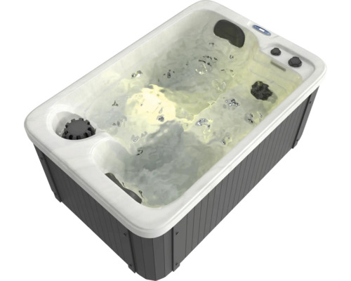 Badezuber mit Wasser gefüllt