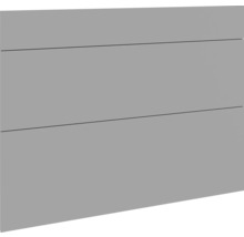 Graue Holzfassade mit horizontalen Brettern