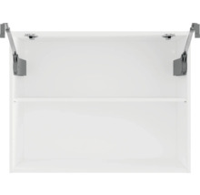 Weißer Wandschrank mit einer Ablage und geöffneter Tür