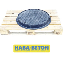 Gusseisen Schachtabdeckung auf Holzpalette
